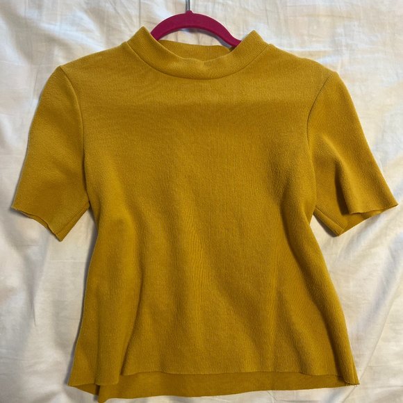 Mustard Yellow Mock neck t-shirt Zara - Picture 1 of 1